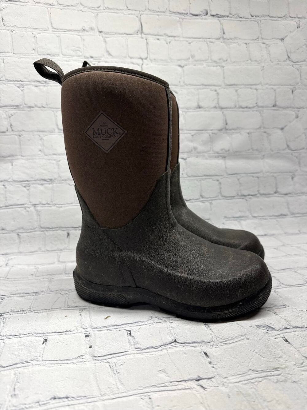 Boys Muck Boots Size 1
